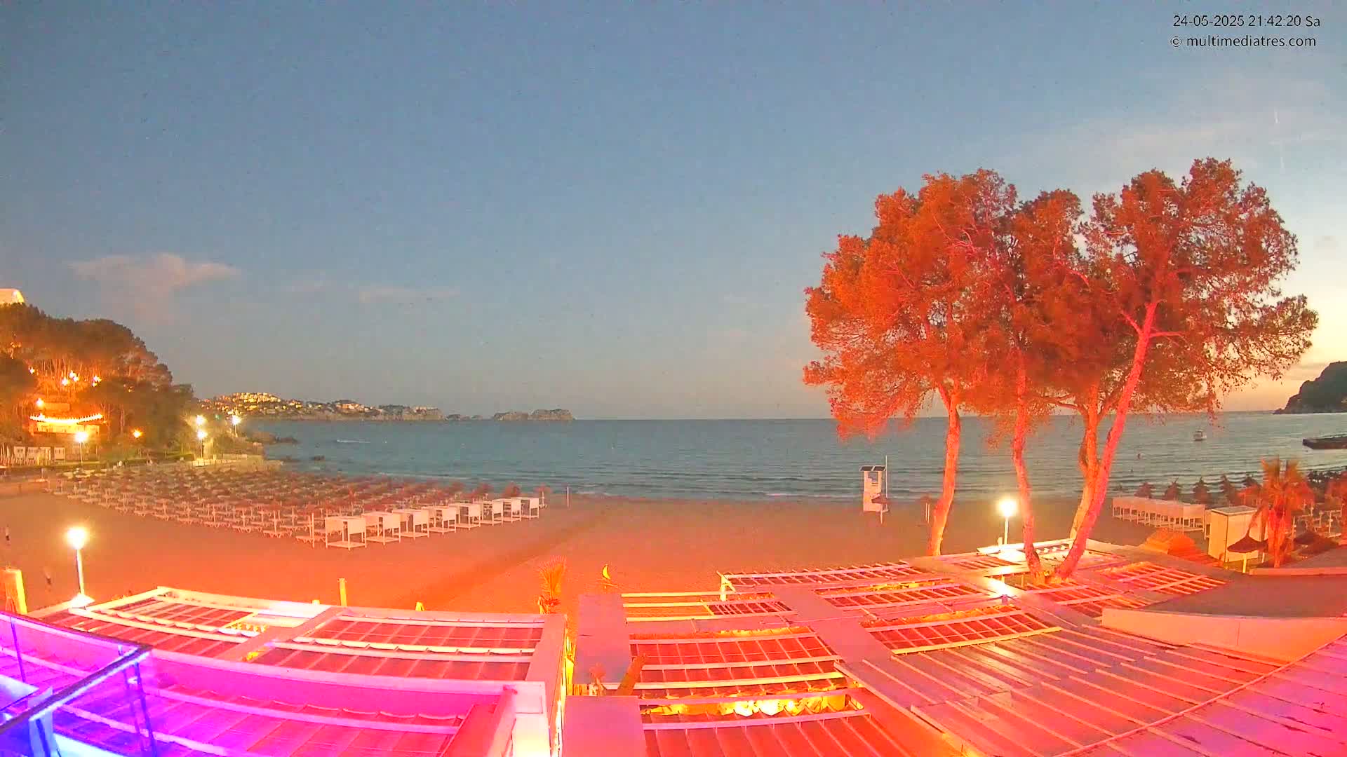 Mallorca, Peguera Beach by Mar y Mar Restaurant Live Cam - Balearic Islands, Spain