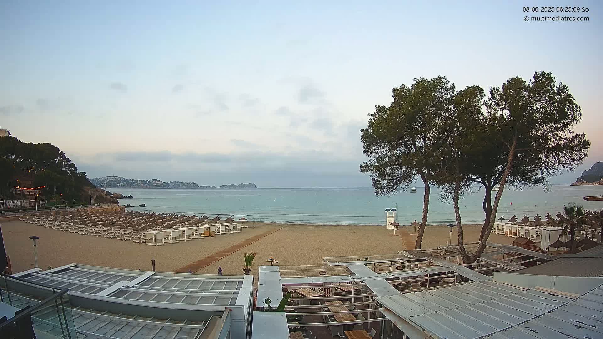 Mallorca, Peguera Beach by Mar y Mar Restaurant Live Cam - Balearic Islands, Spain