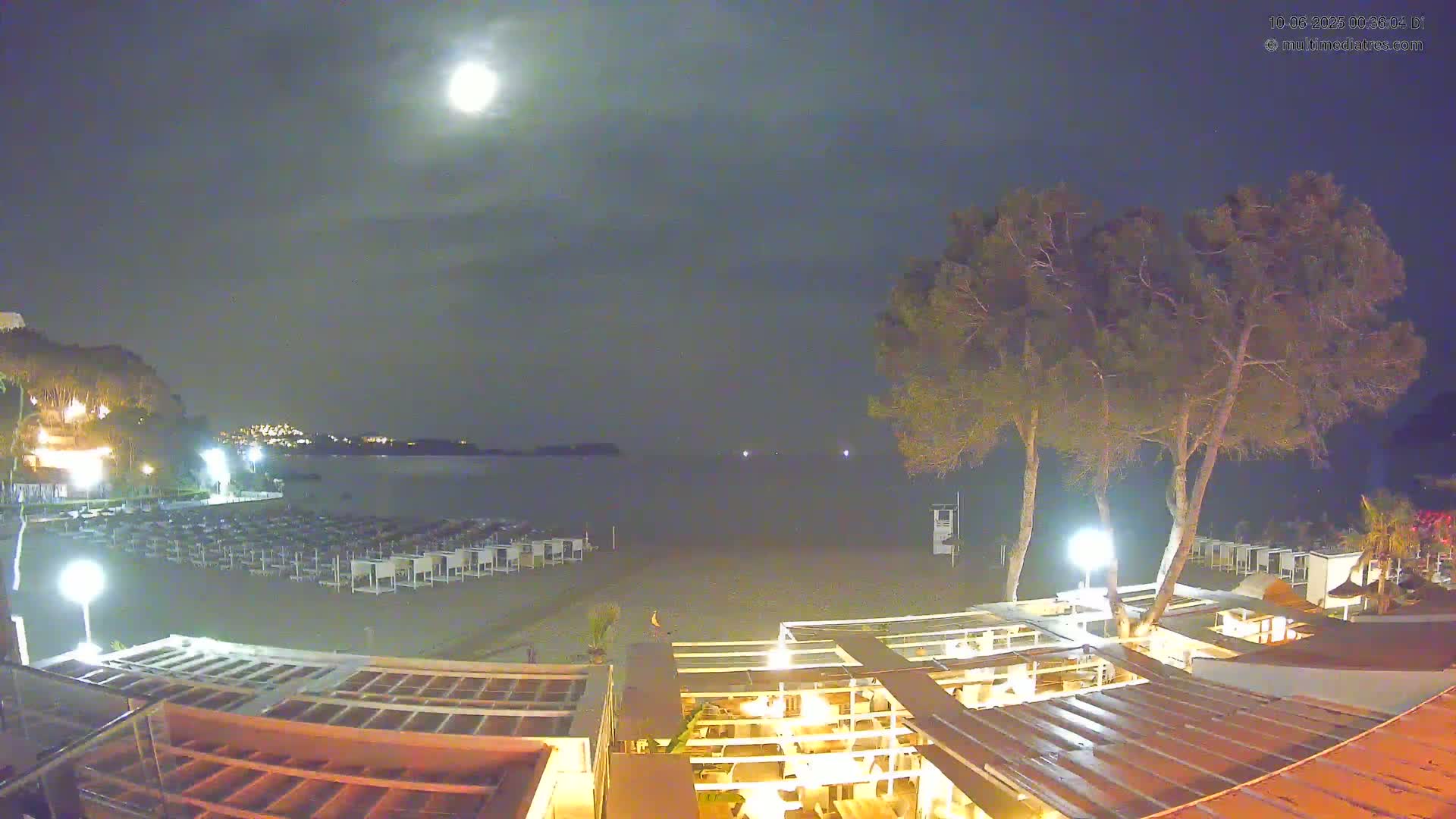 Mallorca, Peguera Beach by Mar y Mar Restaurant Live Cam - Balearic Islands, Spain