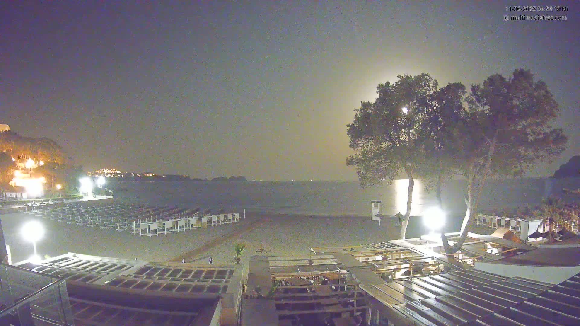 Mallorca, Peguera Beach by Mar y Mar Restaurant Live Cam - Balearic Islands, Spain
