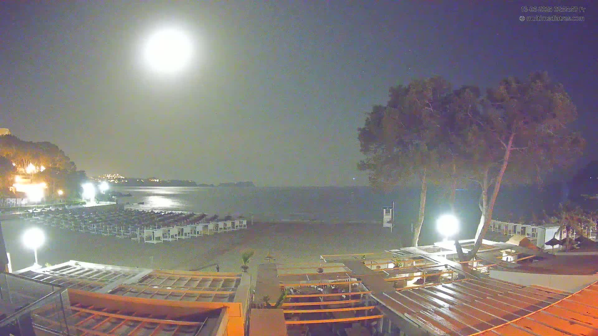 Mallorca, Peguera Beach by Mar y Mar Restaurant Live Cam - Balearic Islands, Spain