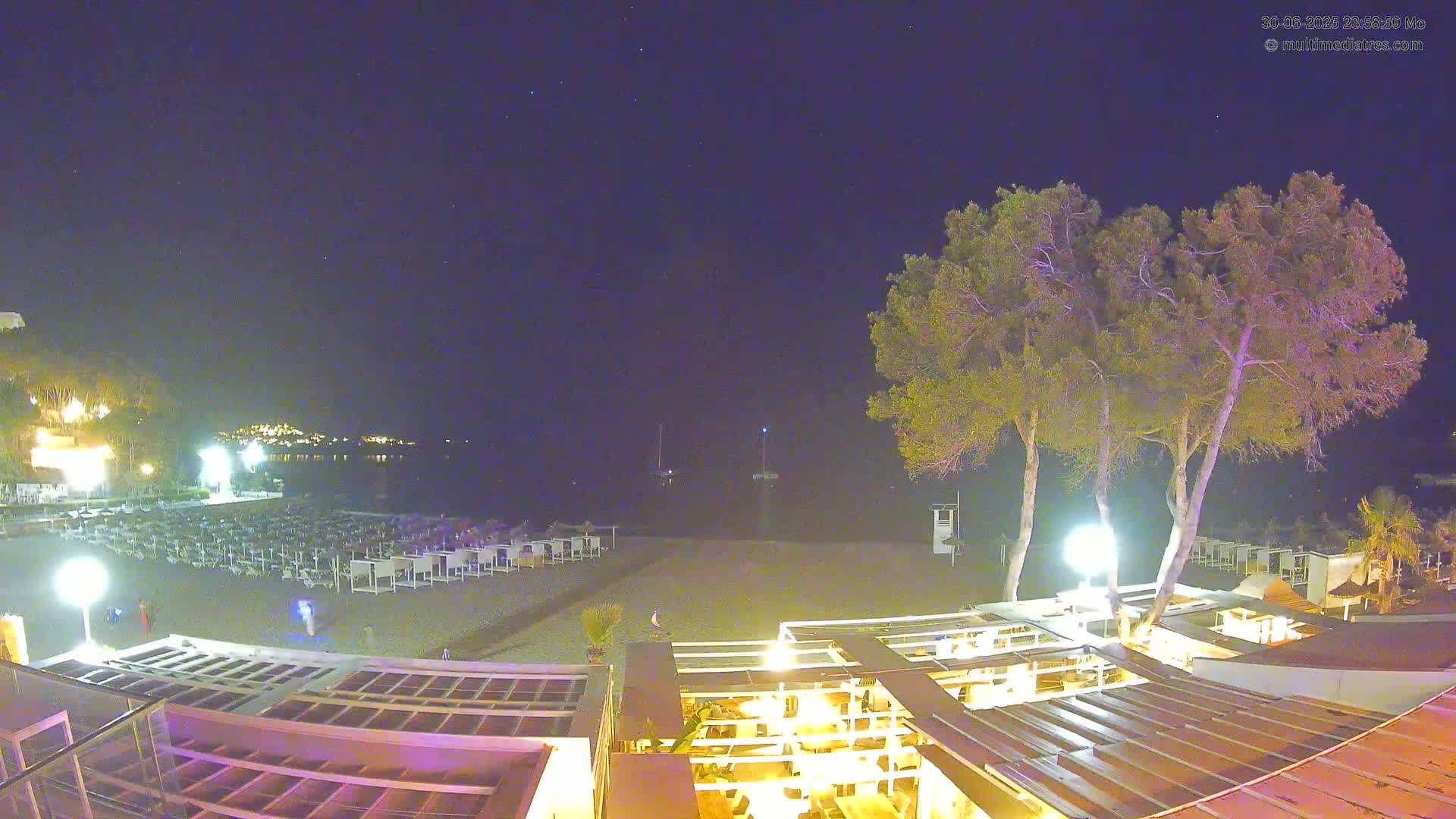 Paguera, Playa Tora Beach from Mar y Mar Restaurant Live Cam - Mallorca, Balearic Islands, Spain