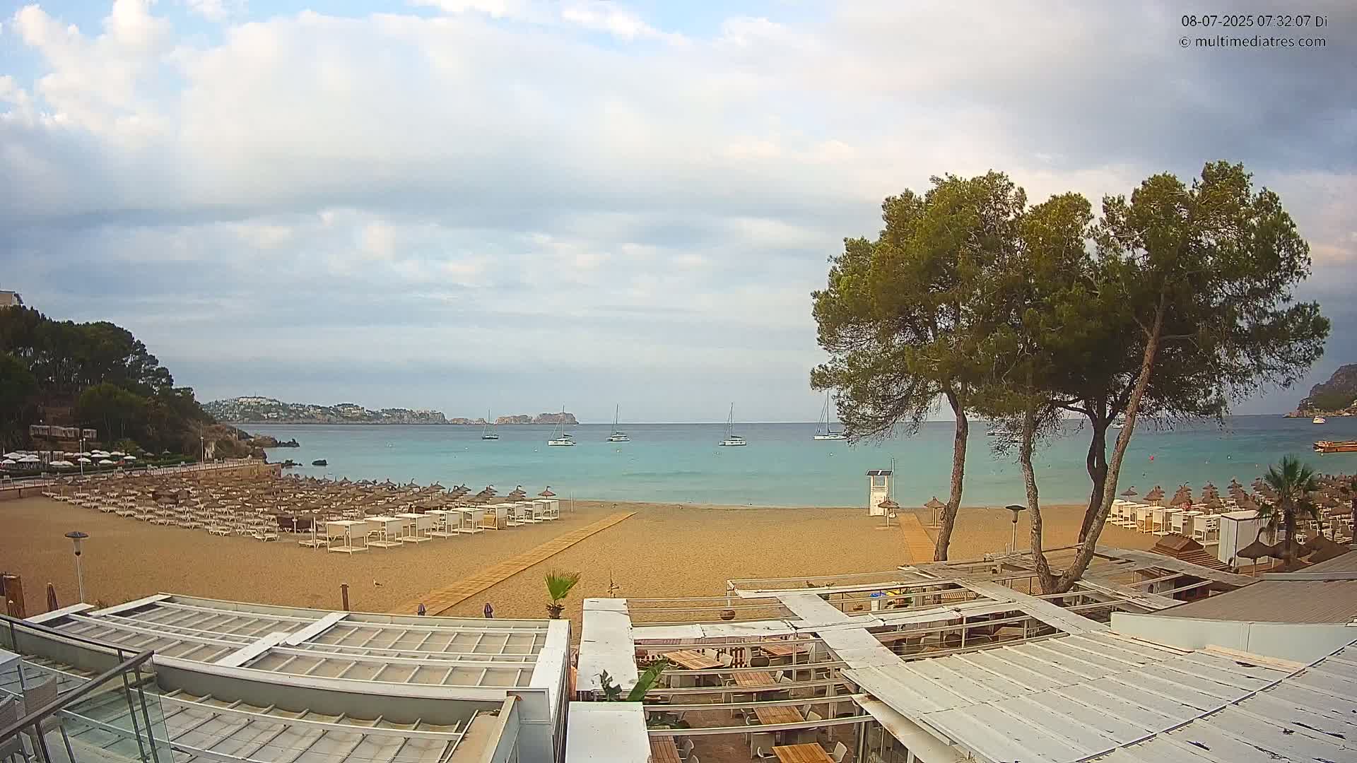 Paguera, Playa Tora Beach from Mar y Mar Restaurant Live Cam - Mallorca, Balearic Islands, Spain