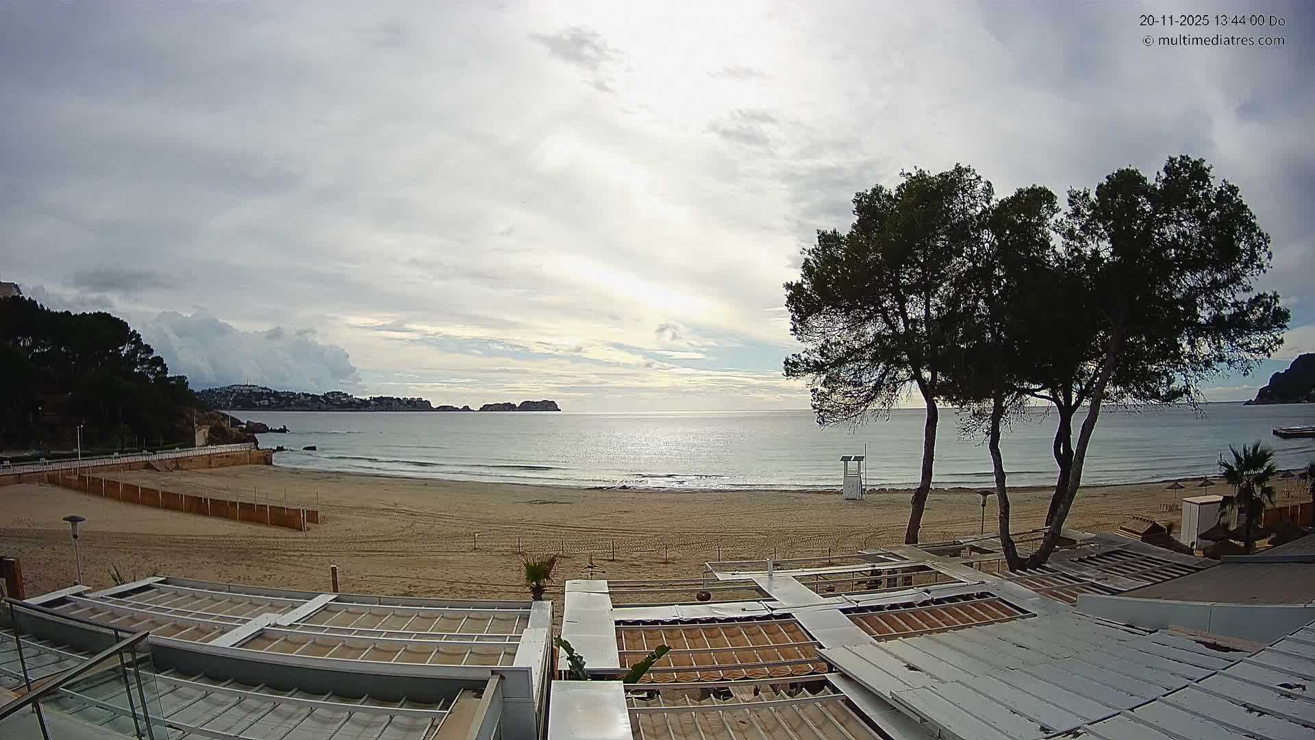 Paguera, Playa Tora Beach from Mar y Mar Restaurant Live Cam - Mallorca, Balearic Islands, Spain