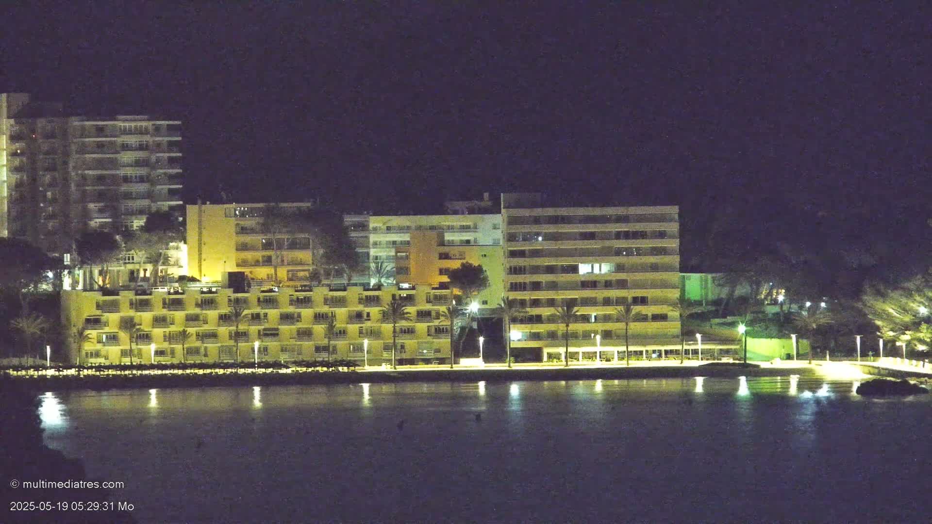 Paguera, Cala Fornells PTZ Live Cam - Mallorca, Balearic Islands, Spain