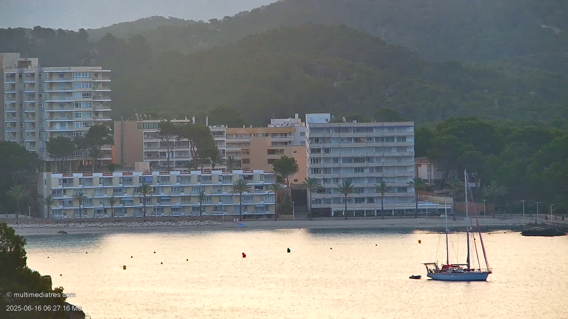 Paguera, Cala Fornells PTZ Live Cam - Mallorca, Balearic Islands, Spain