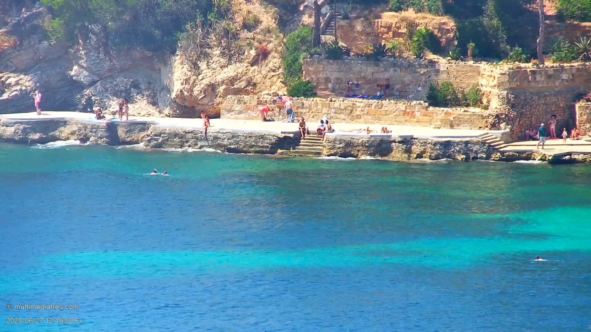 Paguera, Cala Fornells PTZ Live Cam - Mallorca, Balearic Islands, Spain