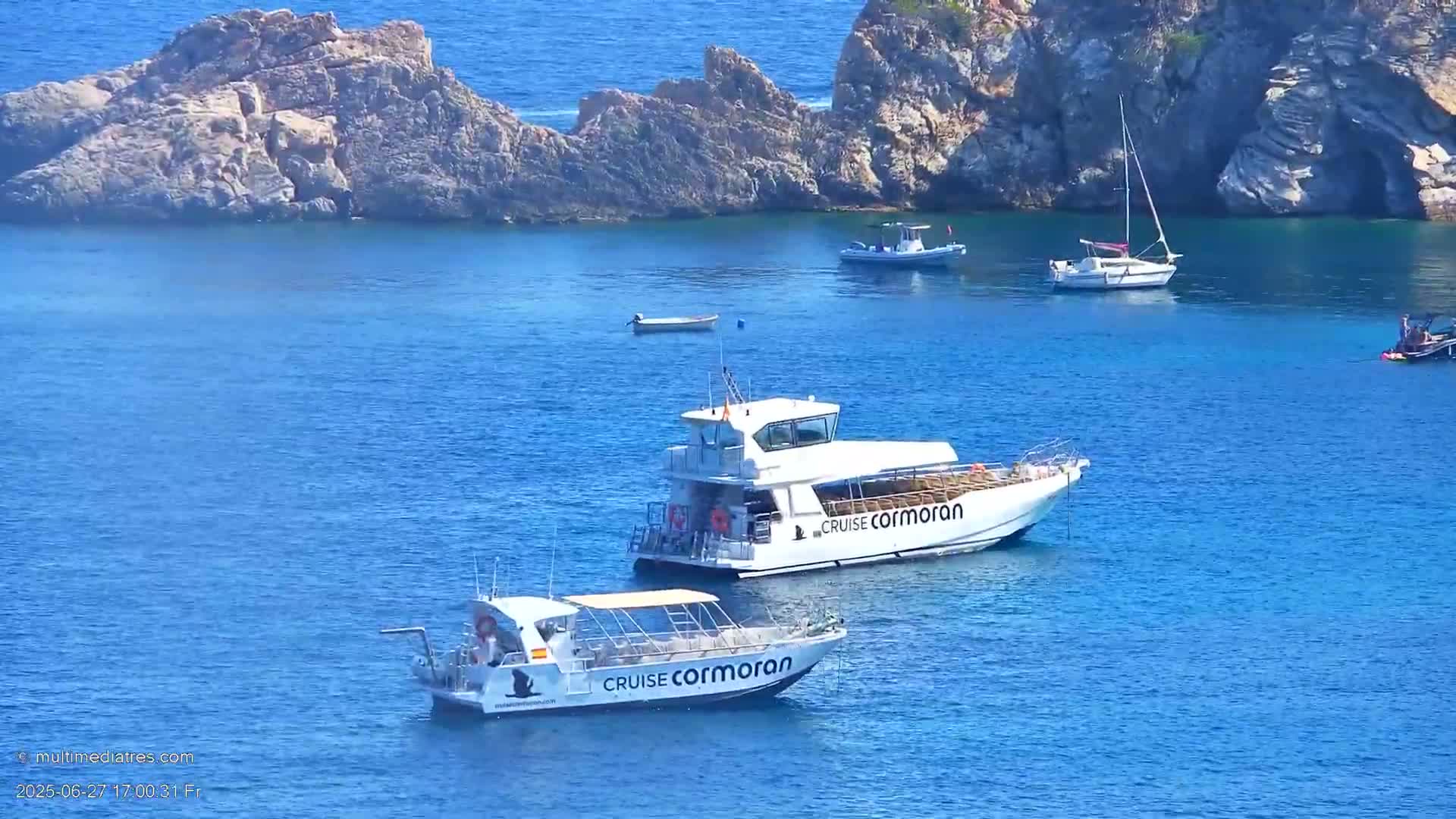 Paguera, Cala Fornells PTZ Live Cam - Mallorca, Balearic Islands, Spain