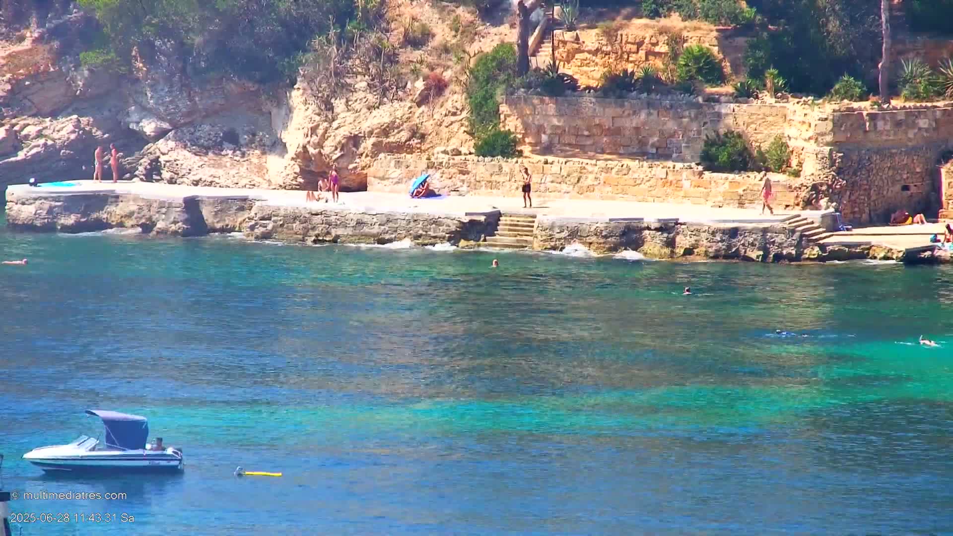 Paguera, Cala Fornells PTZ Live Cam - Mallorca, Balearic Islands, Spain