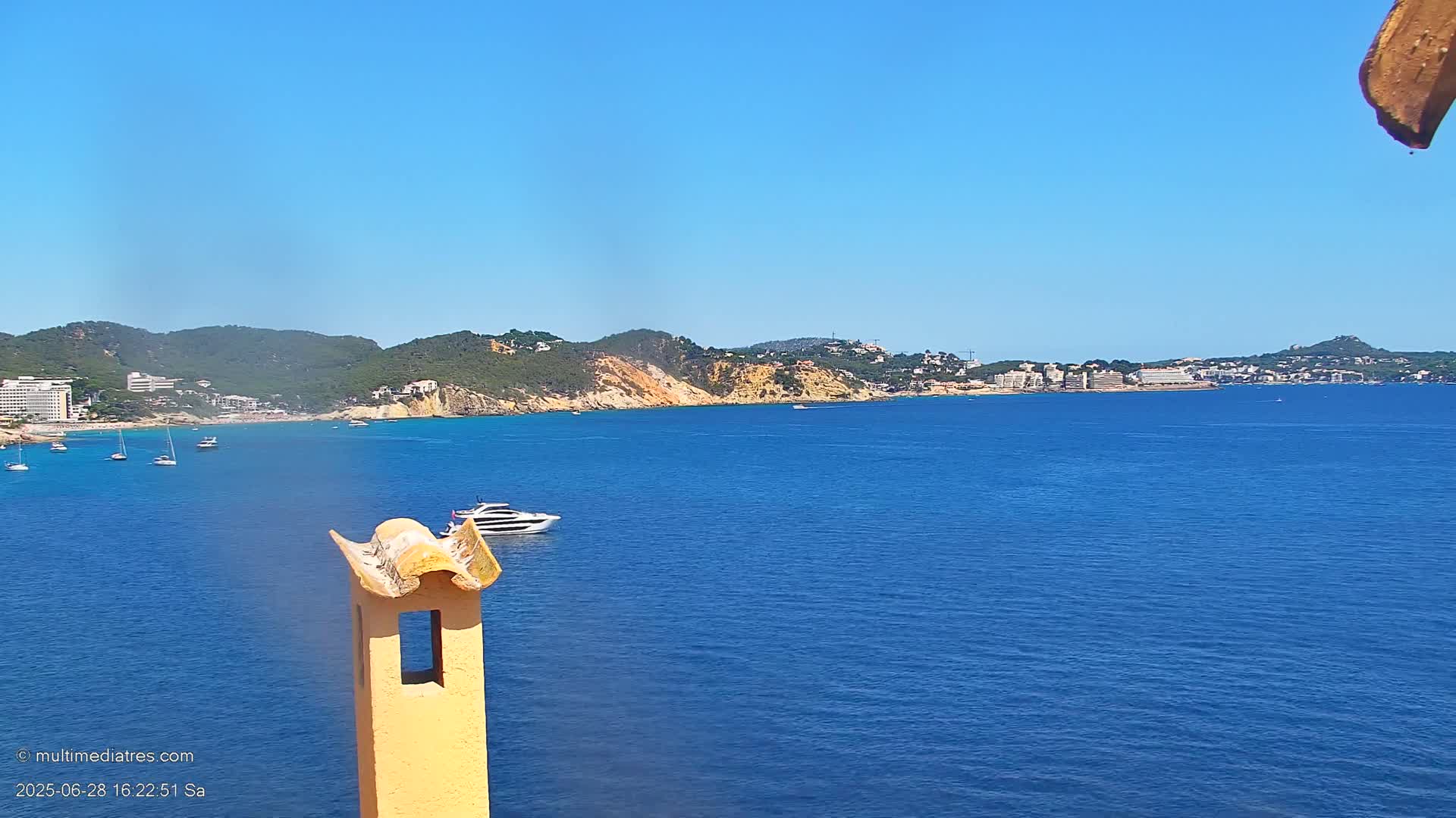 Paguera, Cala Fornells PTZ Live Cam - Mallorca, Balearic Islands, Spain