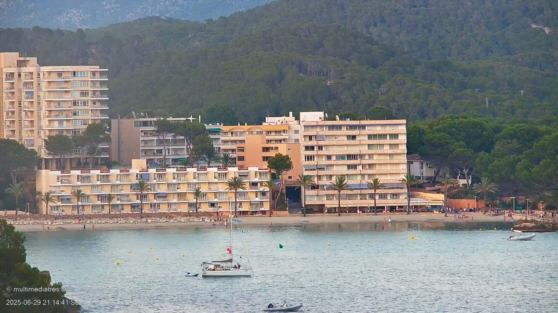 Paguera, Cala Fornells PTZ Live Cam - Mallorca, Balearic Islands, Spain