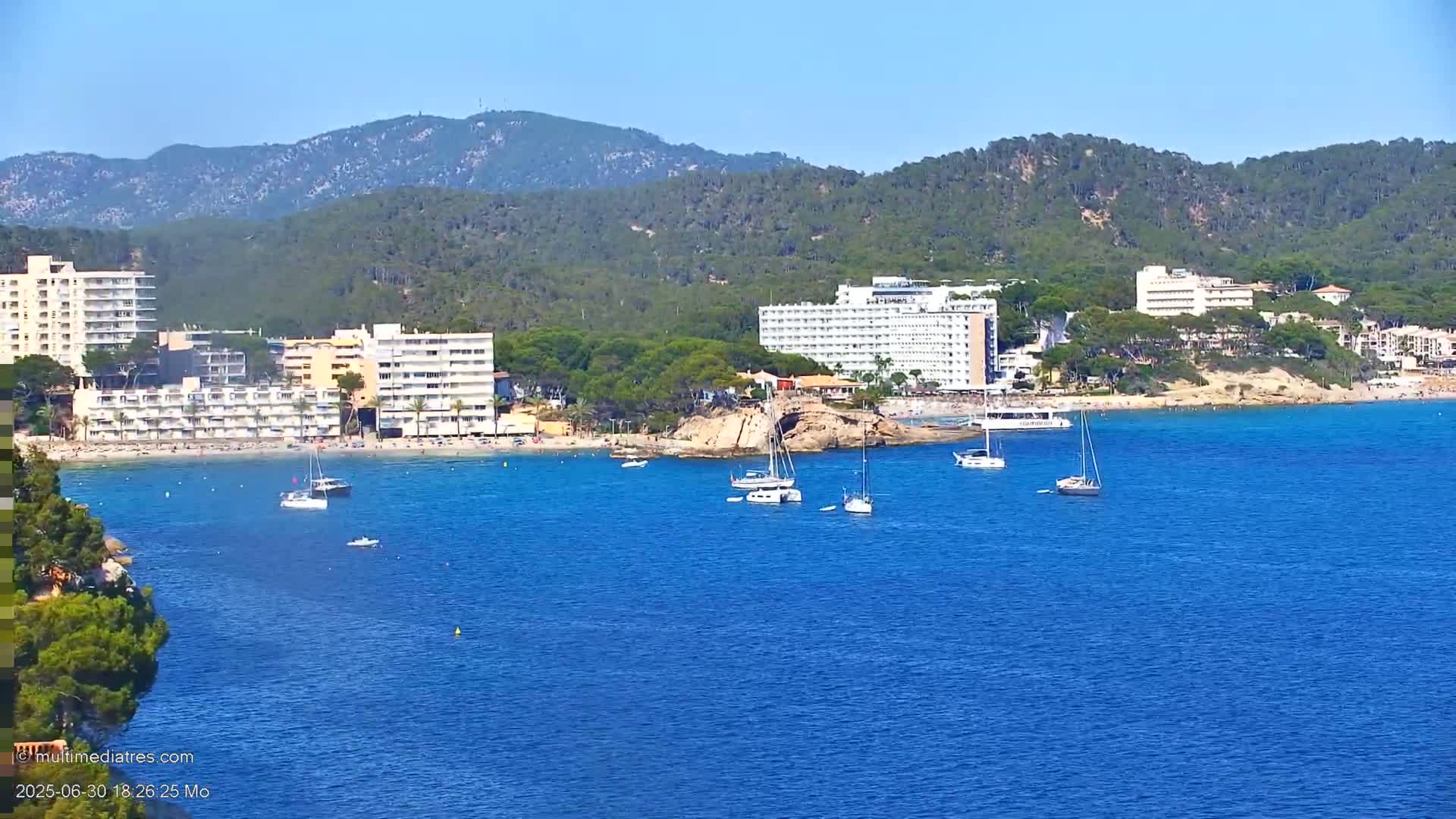 Paguera, Cala Fornells PTZ Live Cam - Mallorca, Balearic Islands, Spain