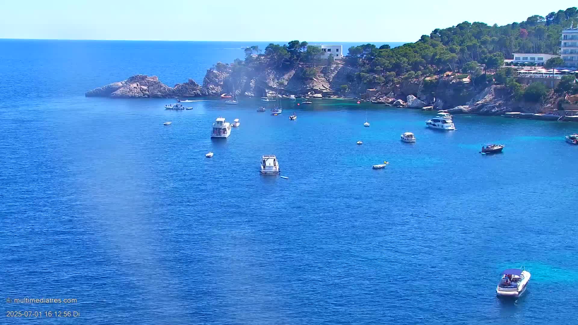 Paguera, Cala Fornells PTZ Live Cam - Mallorca, Balearic Islands, Spain