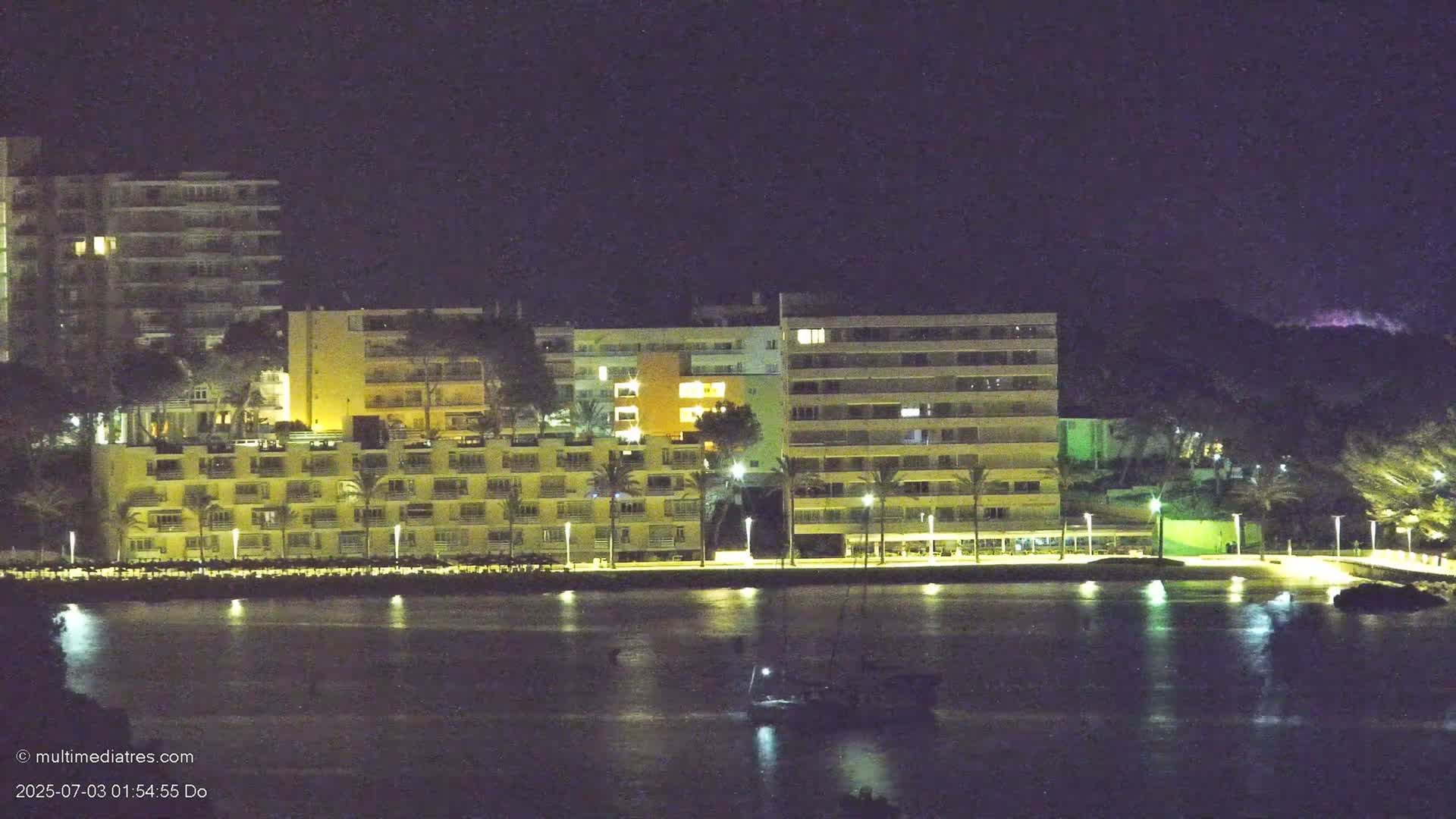 Paguera, Cala Fornells PTZ Live Cam - Mallorca, Balearic Islands, Spain