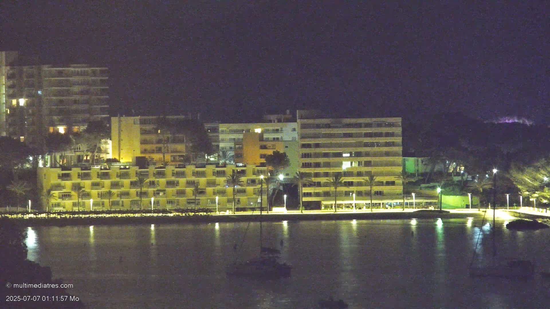 Paguera, Cala Fornells PTZ Live Cam - Mallorca, Balearic Islands, Spain