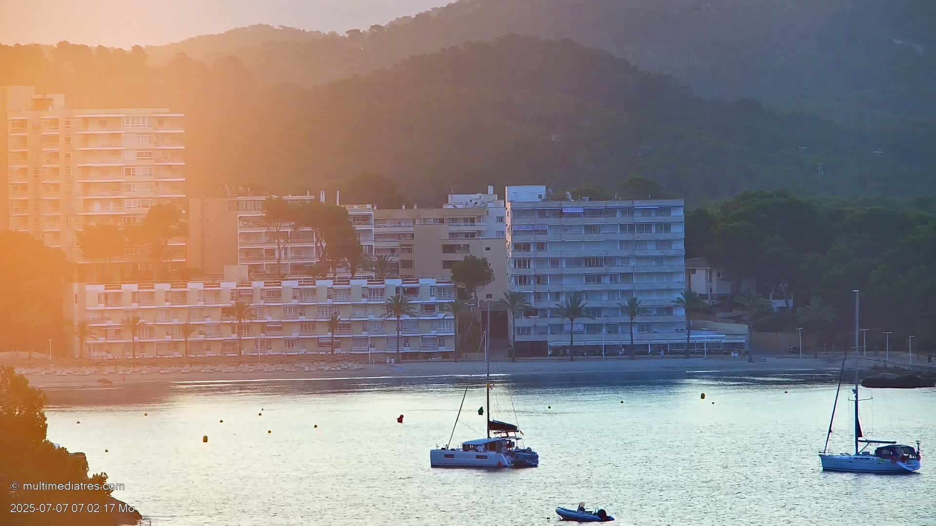 Paguera, Cala Fornells PTZ Live Cam - Mallorca, Balearic Islands, Spain