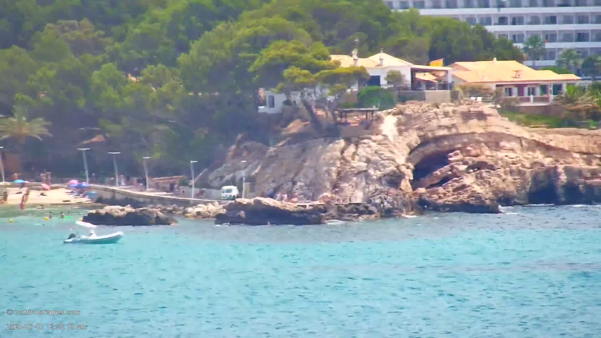 Paguera, Cala Fornells PTZ Live Cam - Mallorca, Balearic Islands, Spain