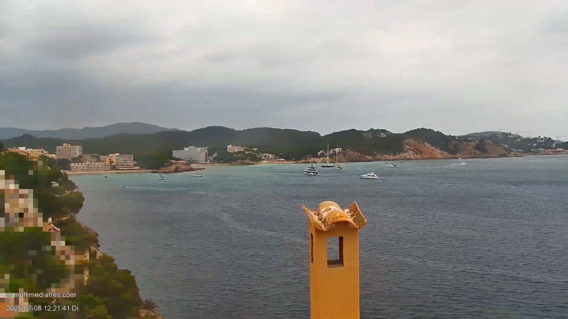 Paguera, Cala Fornells PTZ Live Cam - Mallorca, Balearic Islands, Spain