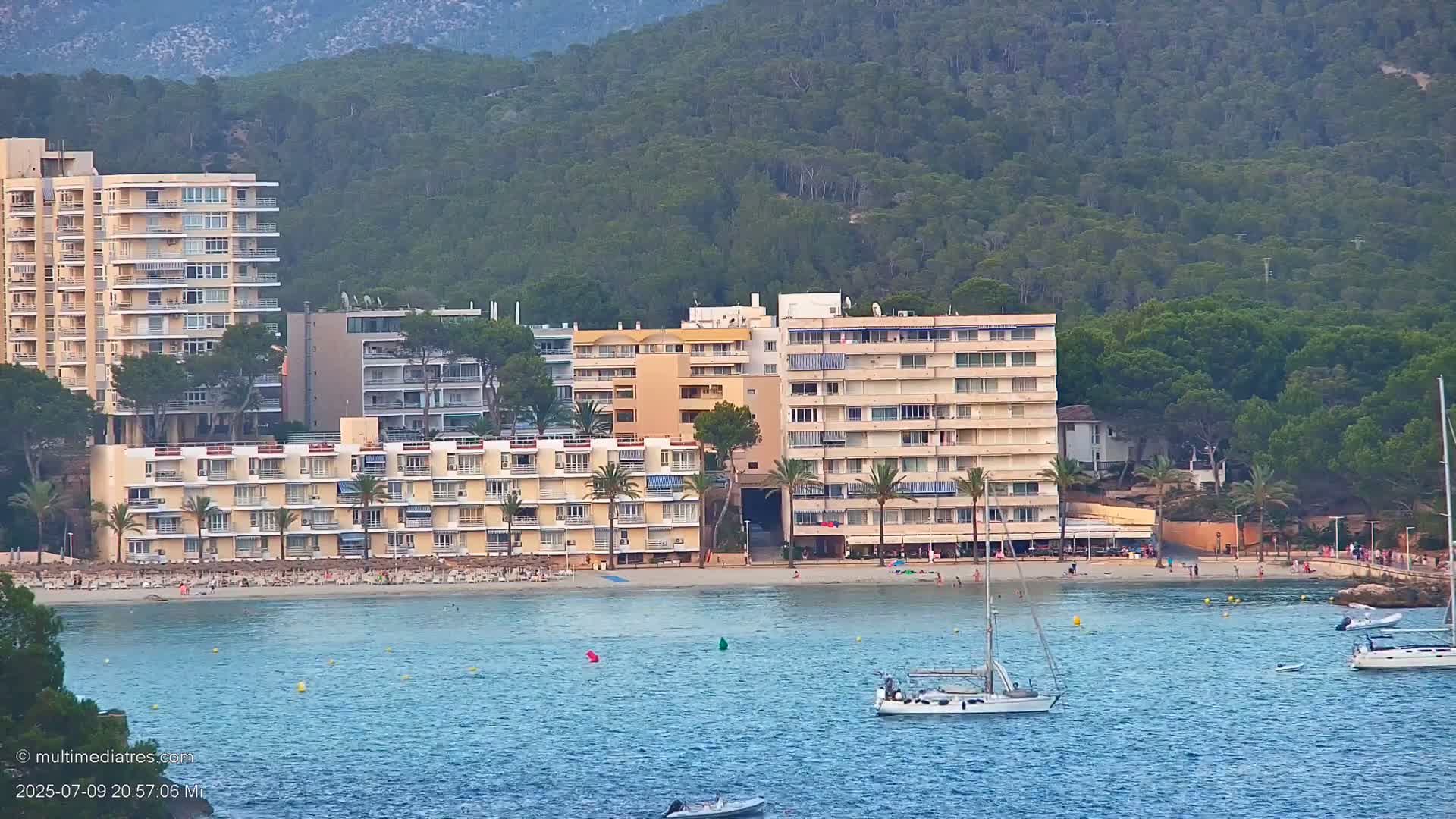 Paguera, Cala Fornells PTZ Live Cam - Mallorca, Balearic Islands, Spain