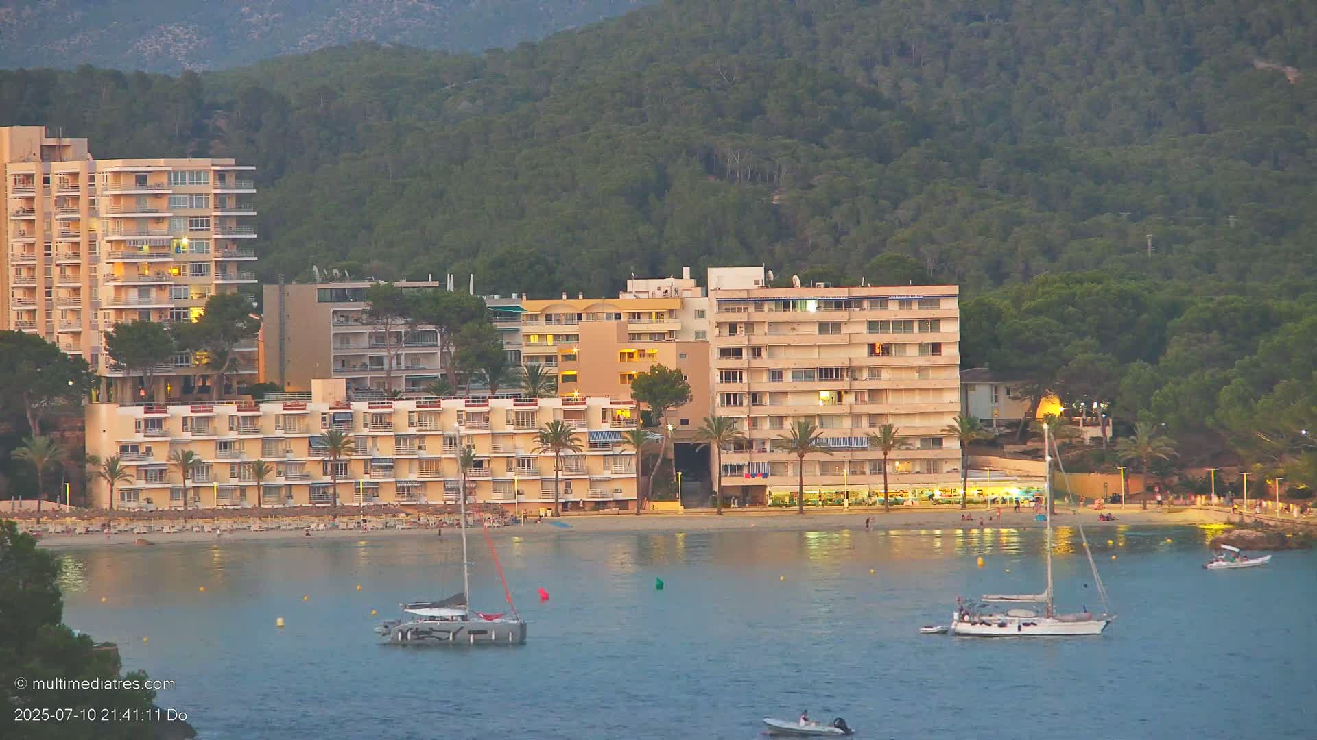 Paguera, Cala Fornells PTZ Live Cam - Mallorca, Balearic Islands, Spain