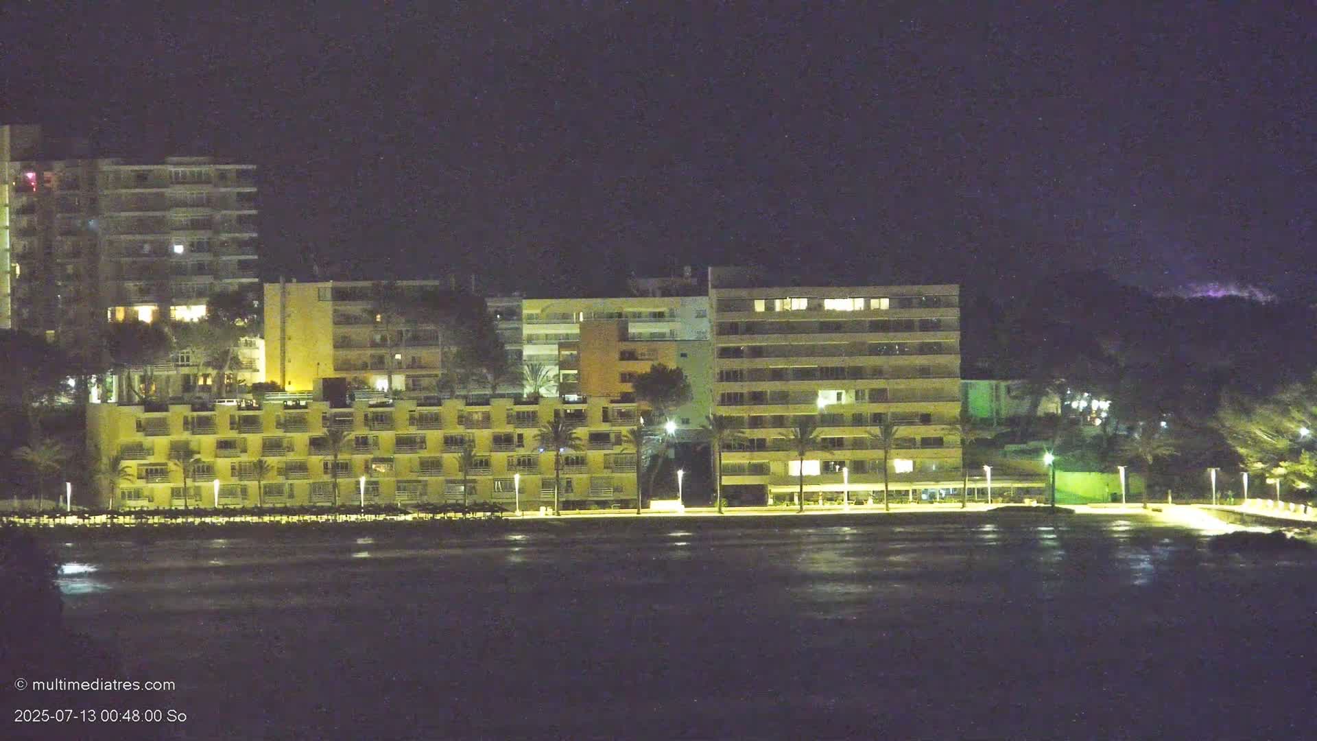 Paguera, Cala Fornells PTZ Live Cam - Mallorca, Balearic Islands, Spain