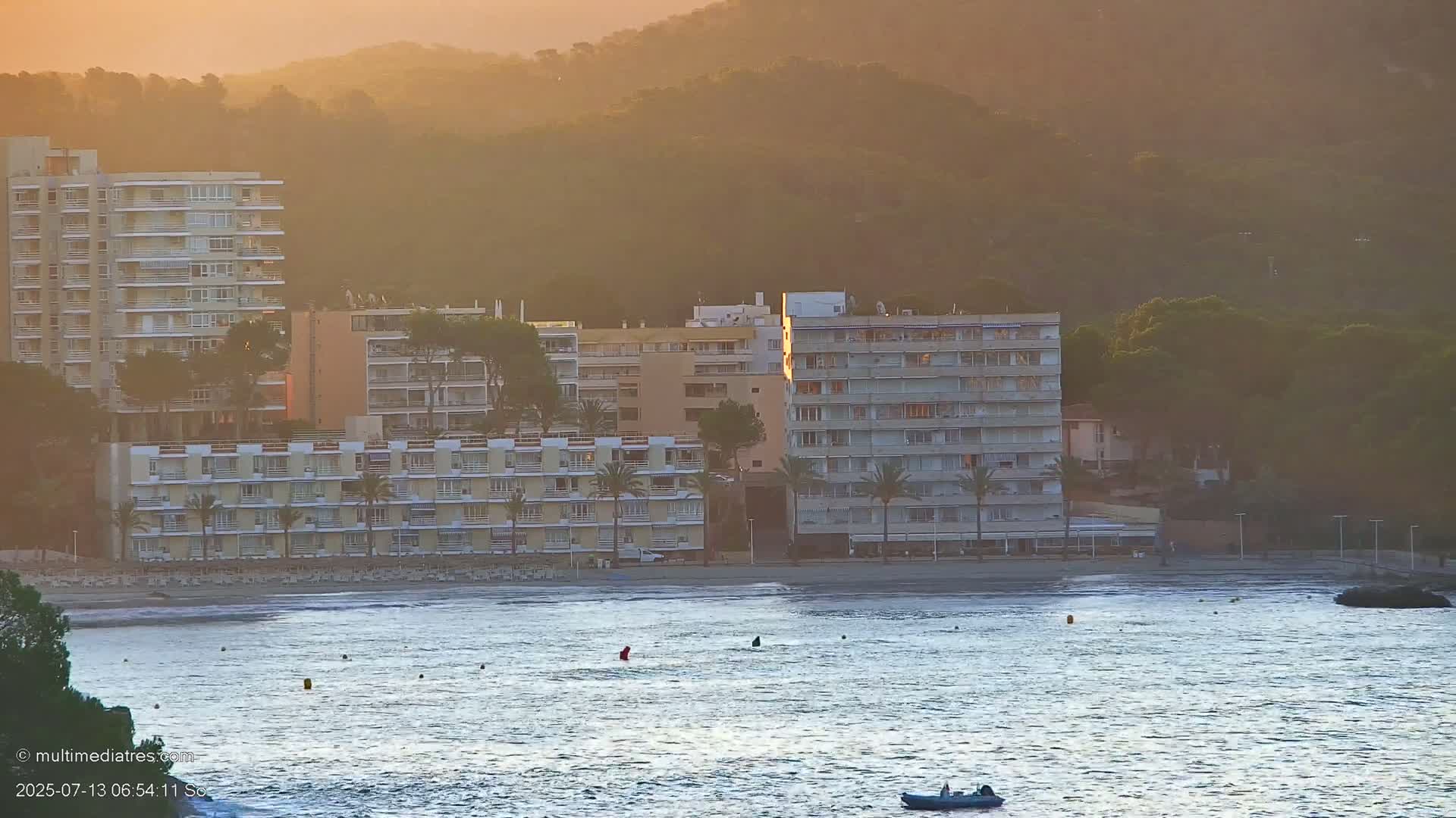 Paguera, Cala Fornells PTZ Live Cam - Mallorca, Balearic Islands, Spain