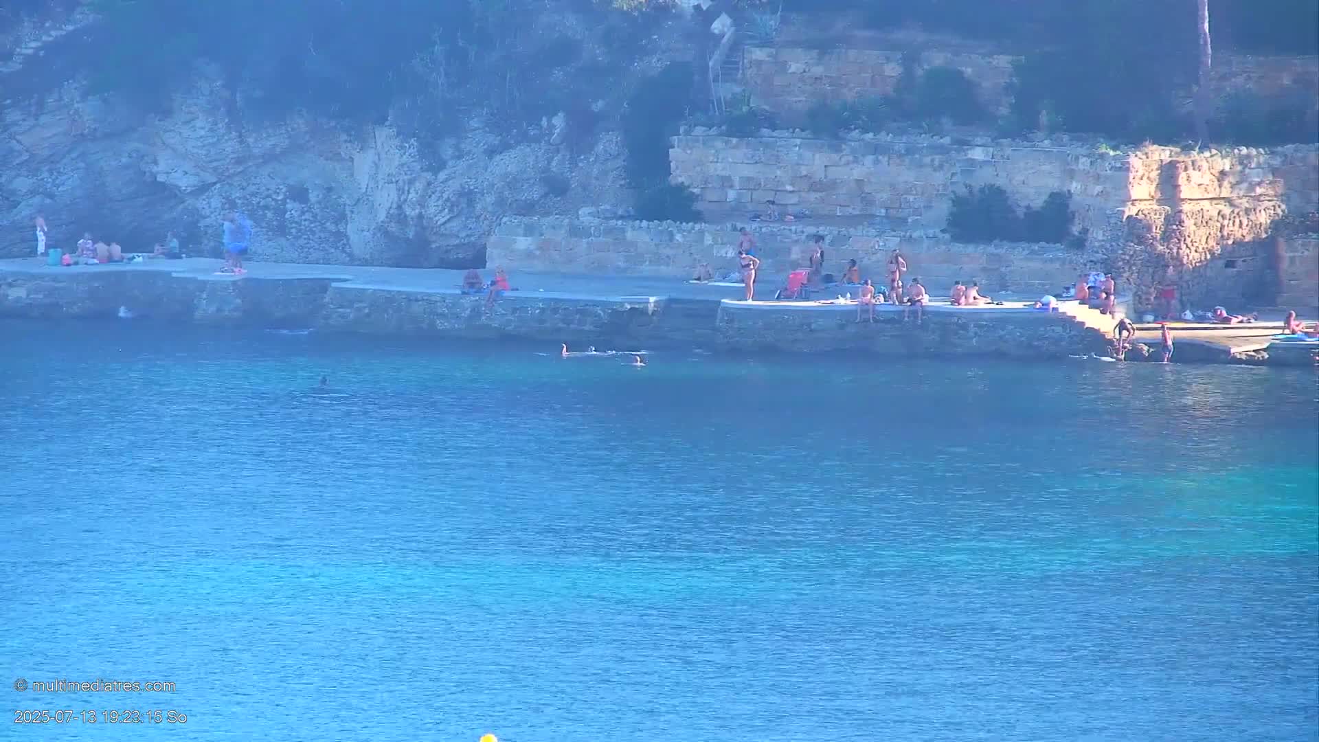Paguera, Cala Fornells PTZ Live Cam - Mallorca, Balearic Islands, Spain