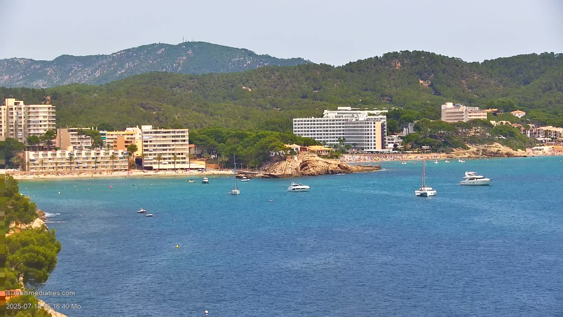 Paguera, Cala Fornells PTZ Live Cam - Mallorca, Balearic Islands, Spain