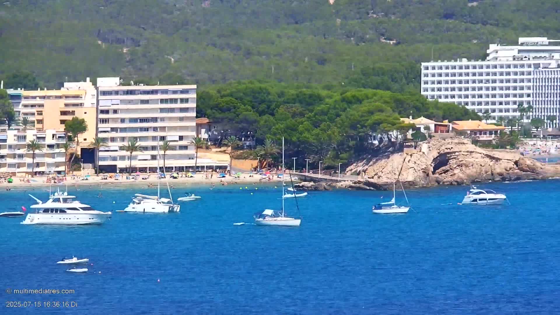 Paguera, Cala Fornells PTZ Live Cam - Mallorca, Balearic Islands, Spain