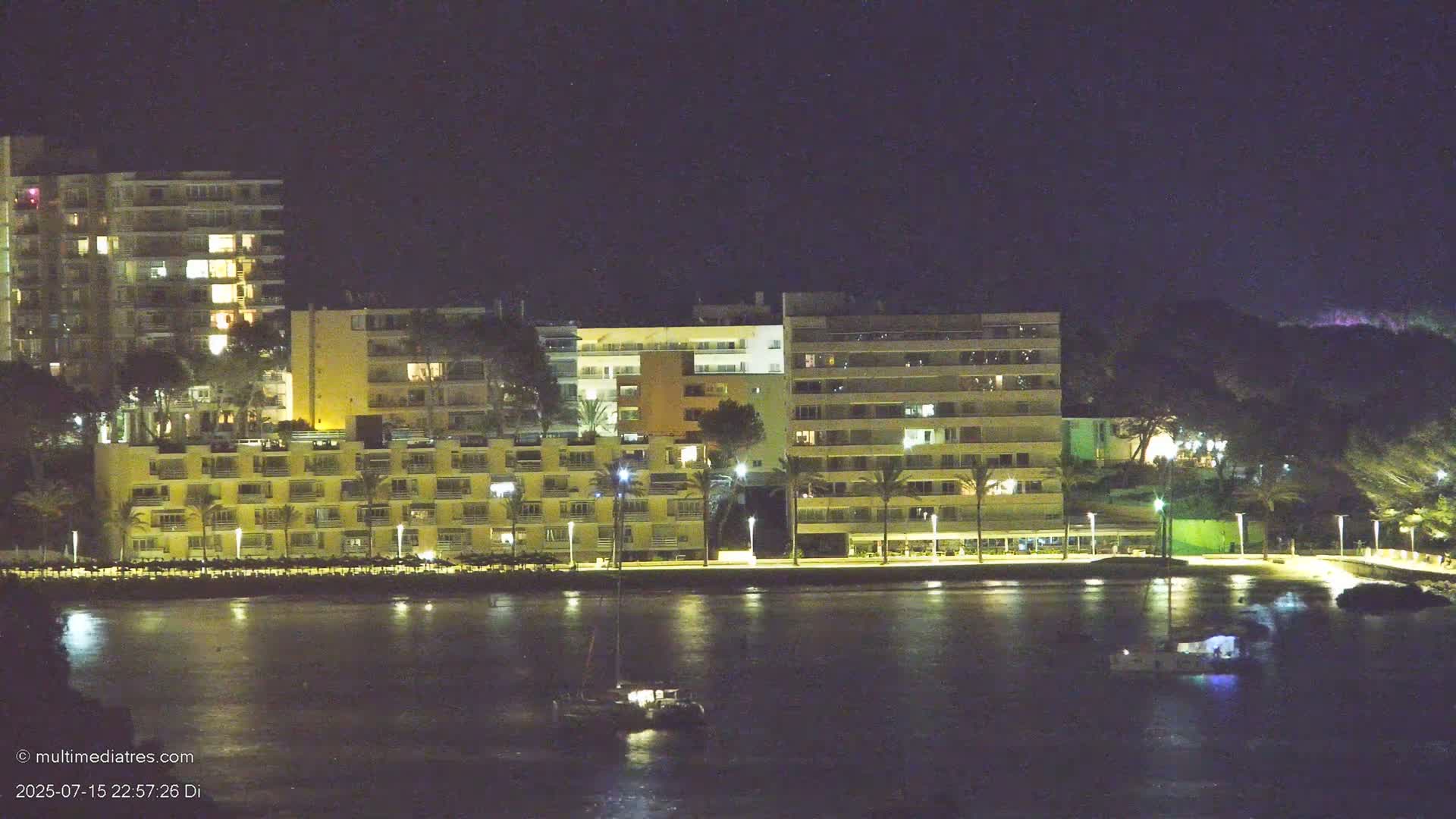 Paguera, Cala Fornells PTZ Live Cam - Mallorca, Balearic Islands, Spain