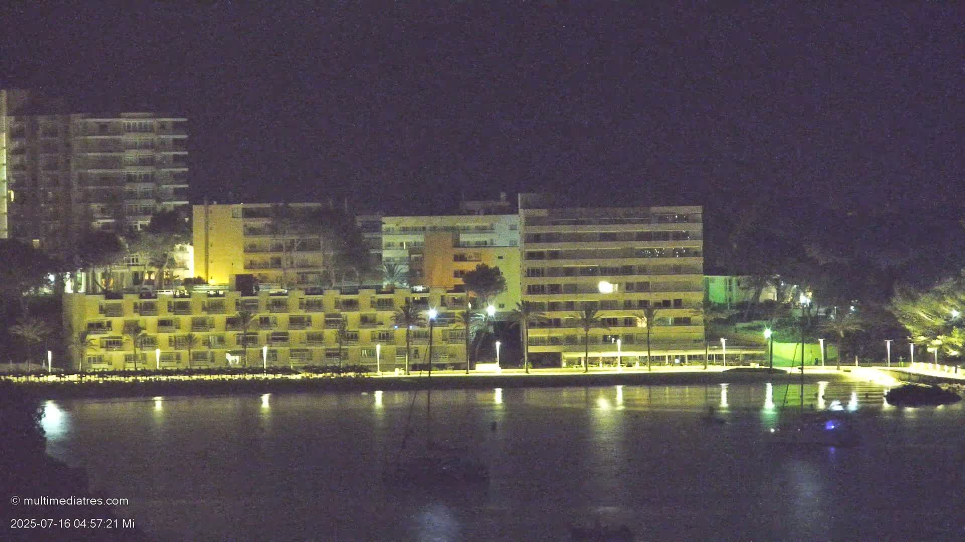 Paguera, Cala Fornells PTZ Live Cam - Mallorca, Balearic Islands, Spain