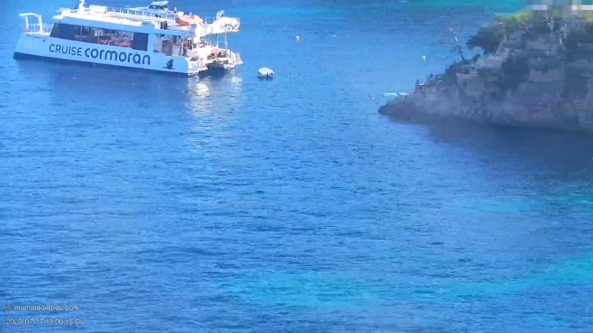 Paguera, Cala Fornells PTZ Live Cam - Mallorca, Balearic Islands, Spain