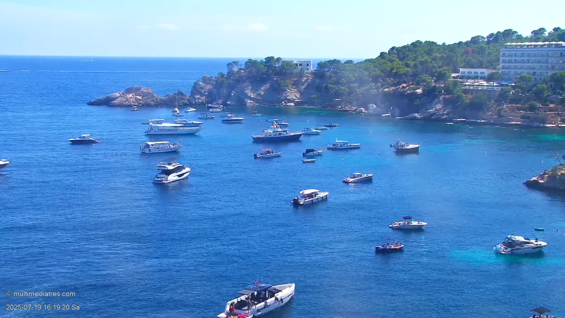 Paguera, Cala Fornells PTZ Live Cam - Mallorca, Balearic Islands, Spain