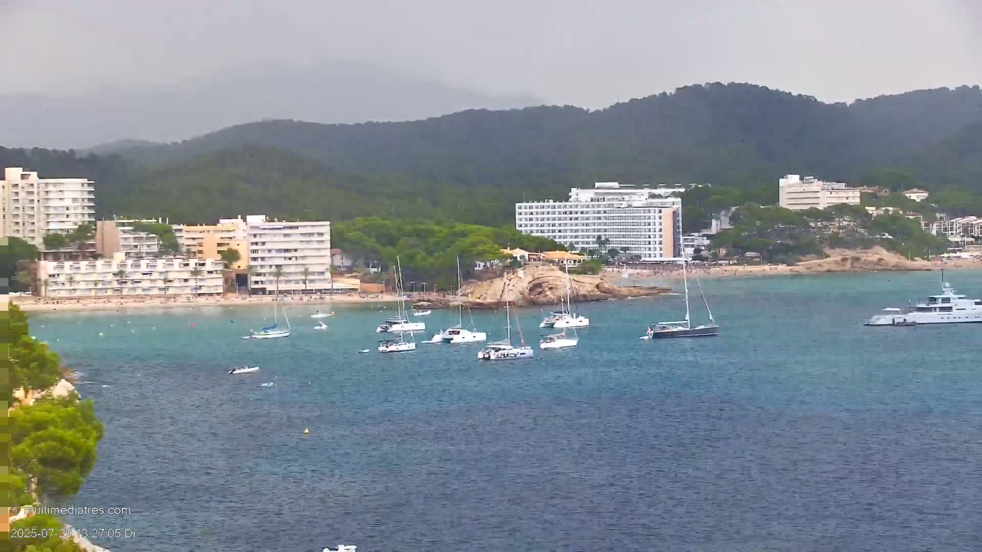Paguera, Cala Fornells PTZ Live Cam - Mallorca, Balearic Islands, Spain
