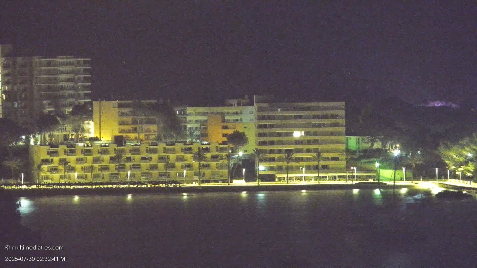 Paguera, Cala Fornells PTZ Live Cam - Mallorca, Balearic Islands, Spain