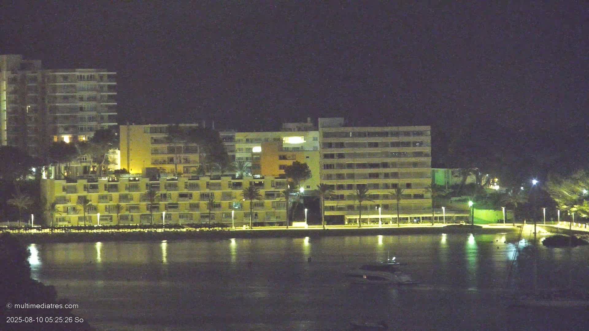 Paguera, Cala Fornells PTZ Live Cam - Mallorca, Balearic Islands, Spain