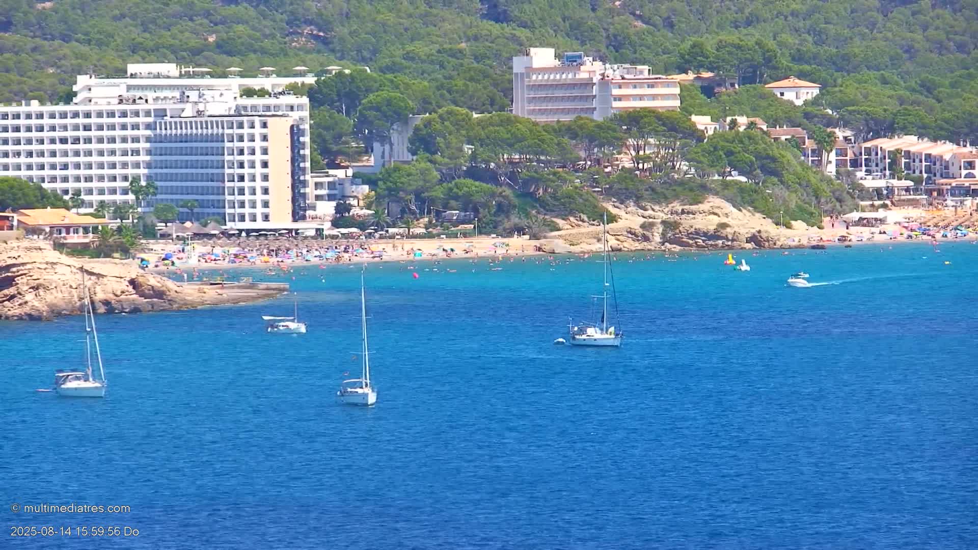 Paguera, Cala Fornells PTZ Live Cam - Mallorca, Balearic Islands, Spain