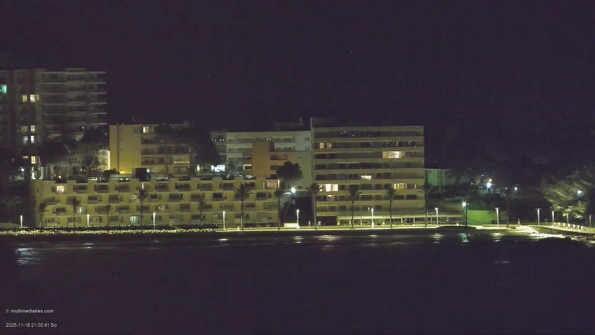 Paguera, Cala Fornells PTZ Live Cam - Mallorca, Balearic Islands, Spain