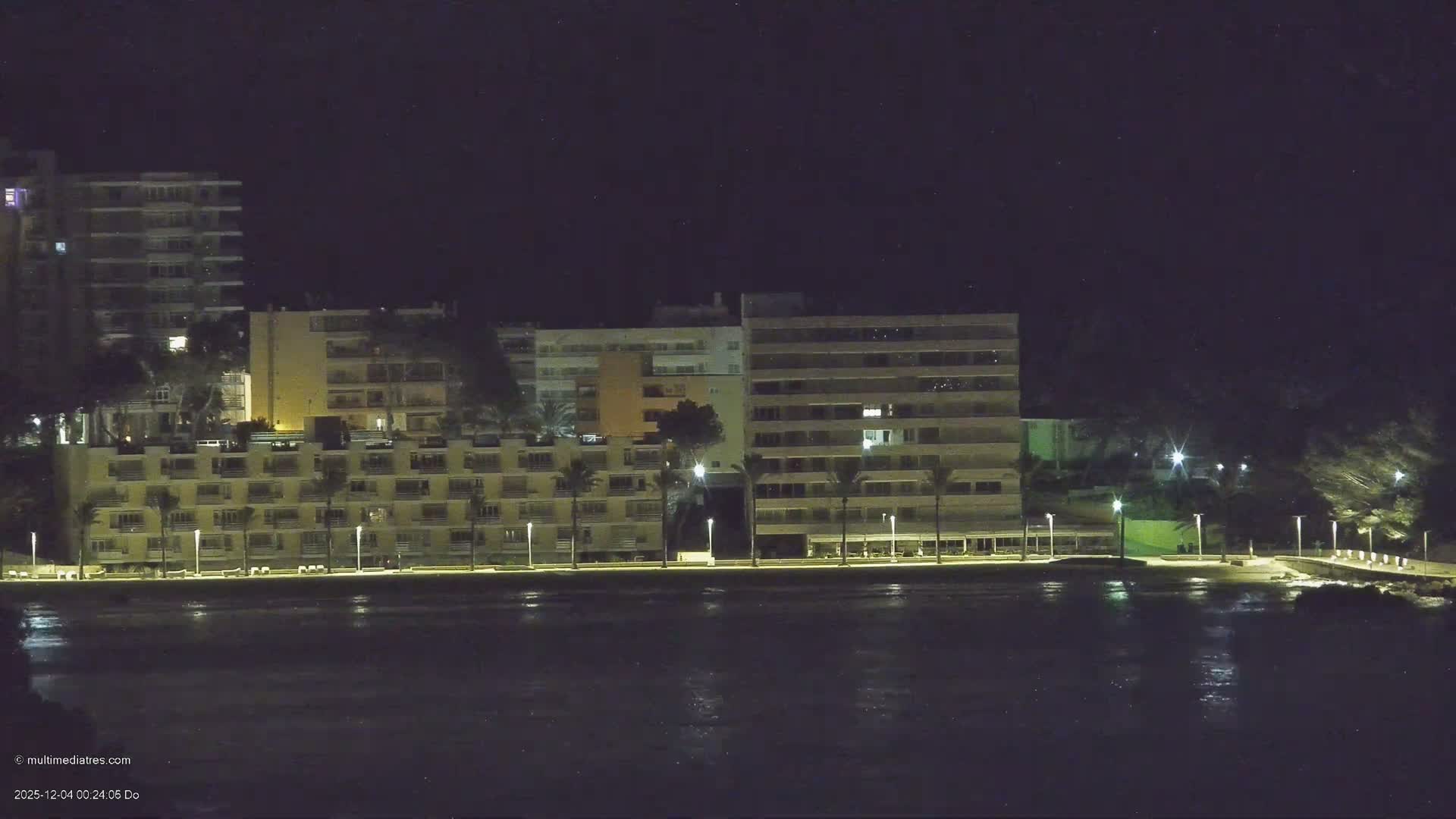 Paguera, Cala Fornells PTZ Live Cam - Mallorca, Balearic Islands, Spain