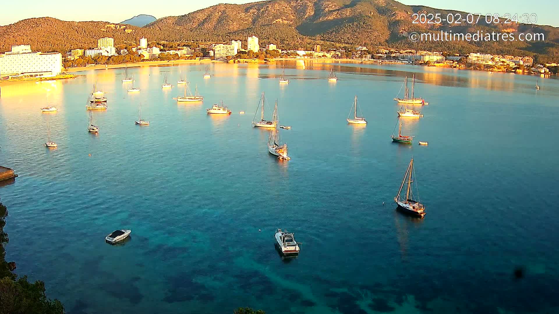 Mallorca, Magaluf - Palmanova Son Maties Beach Live Cam - Balearic Islands, Spain