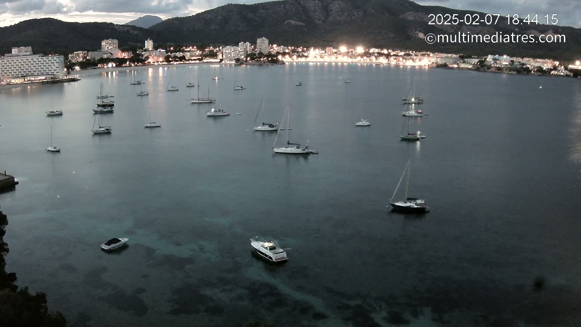 Mallorca, Magaluf - Palmanova Son Maties Beach Live Cam - Balearic Islands, Spain