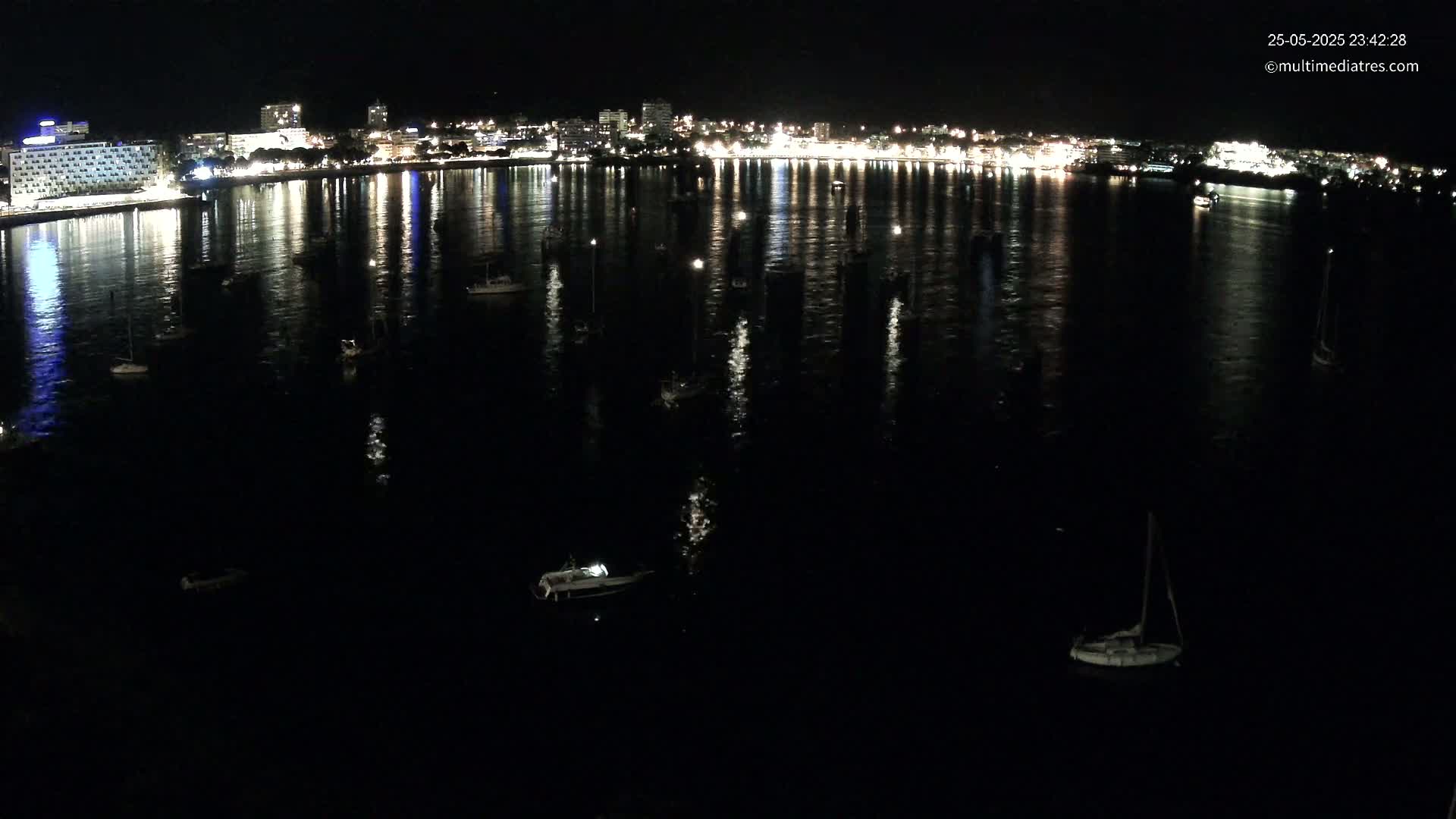 Mallorca, Magaluf - Palmanova Son Maties Beach Live Cam - Balearic Islands, Spain