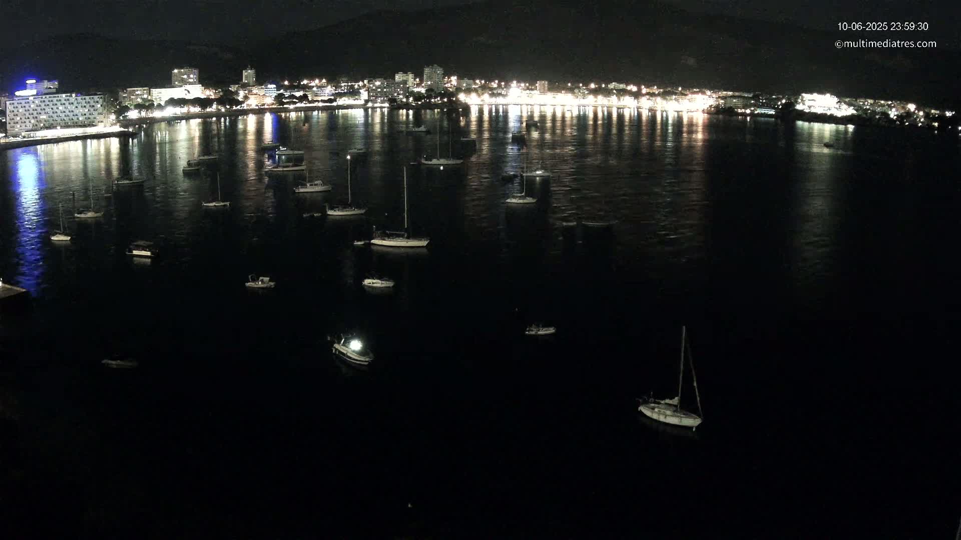 Mallorca, Magaluf - Palmanova Son Maties Beach Live Cam - Balearic Islands, Spain