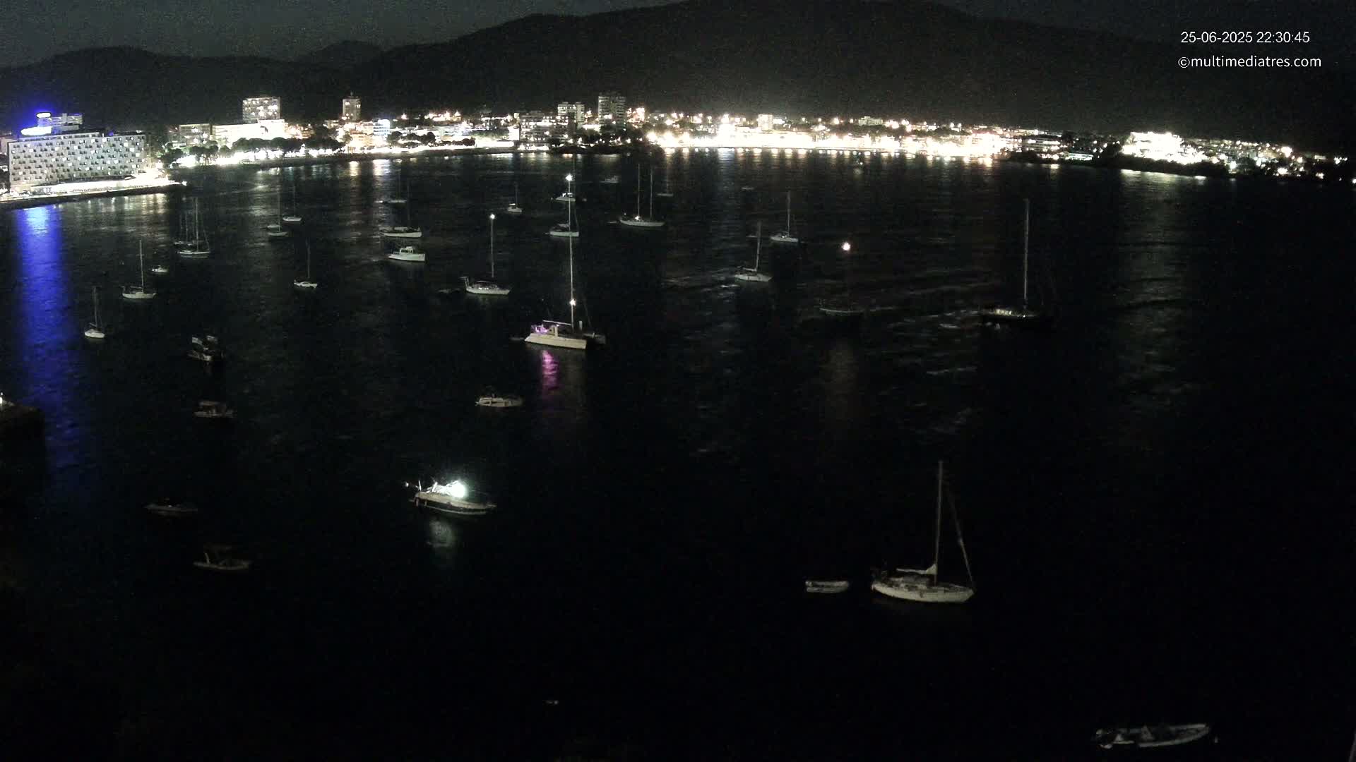 Mallorca, Magaluf - Palmanova Son Maties Beach Live Cam - Balearic Islands, Spain