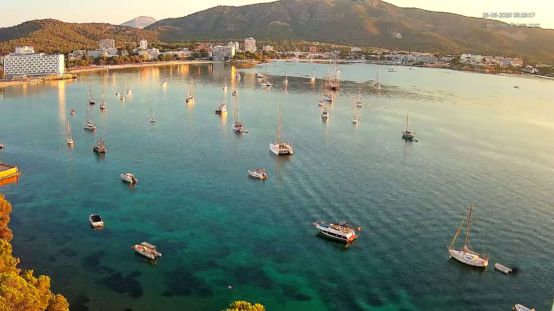 Mallorca, Magaluf - Palmanova Son Maties Beach Live Cam - Balearic Islands, Spain