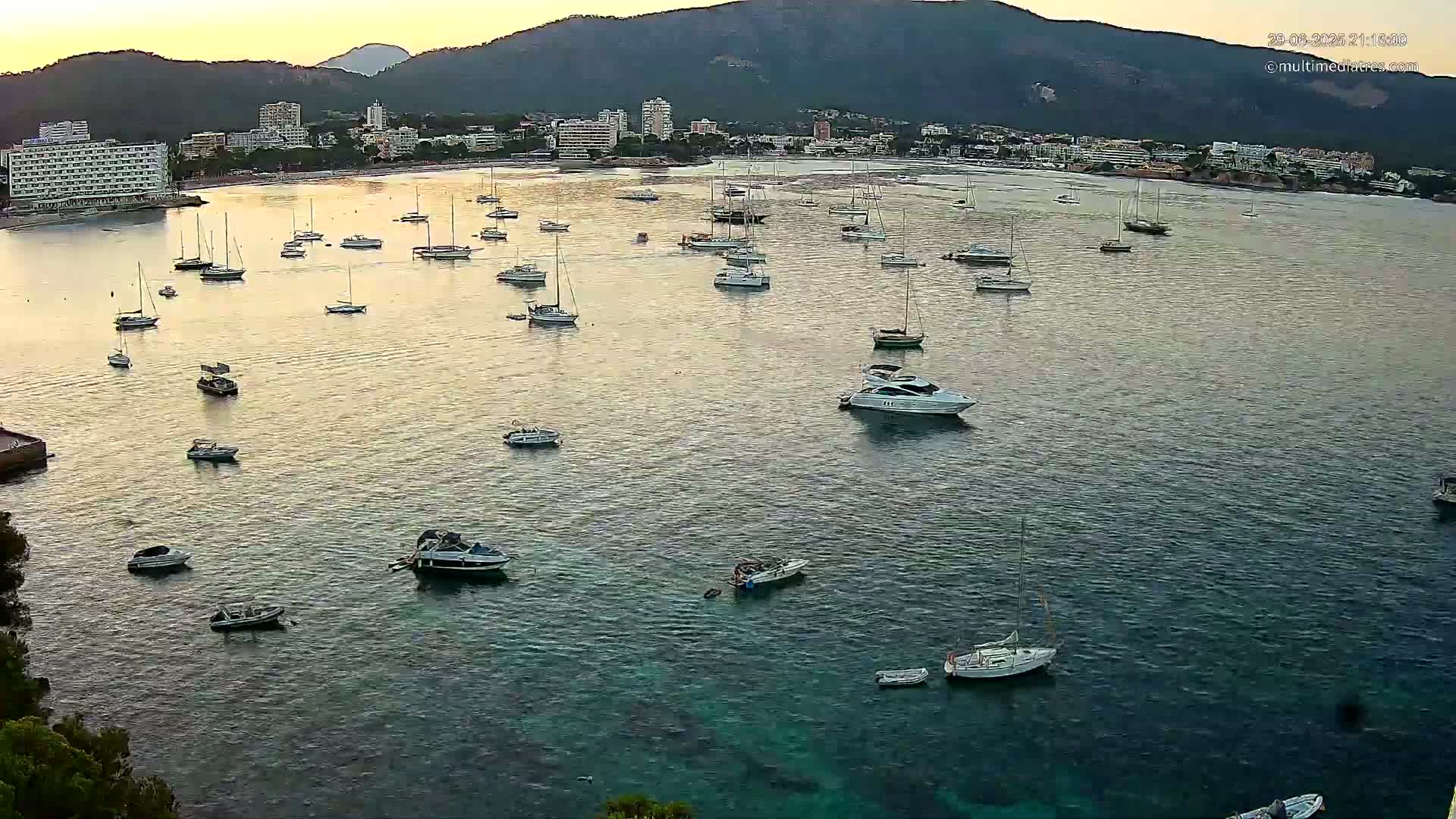 Mallorca, Magaluf - Palmanova Son Maties Beach Live Cam - Balearic Islands, Spain