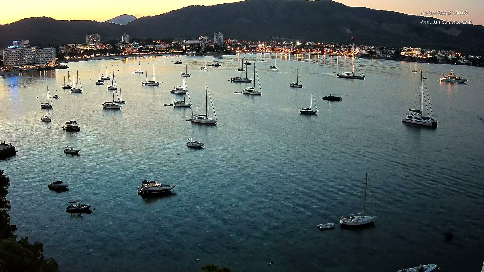 Mallorca, Magaluf - Palmanova Son Maties Beach Live Cam - Balearic Islands, Spain