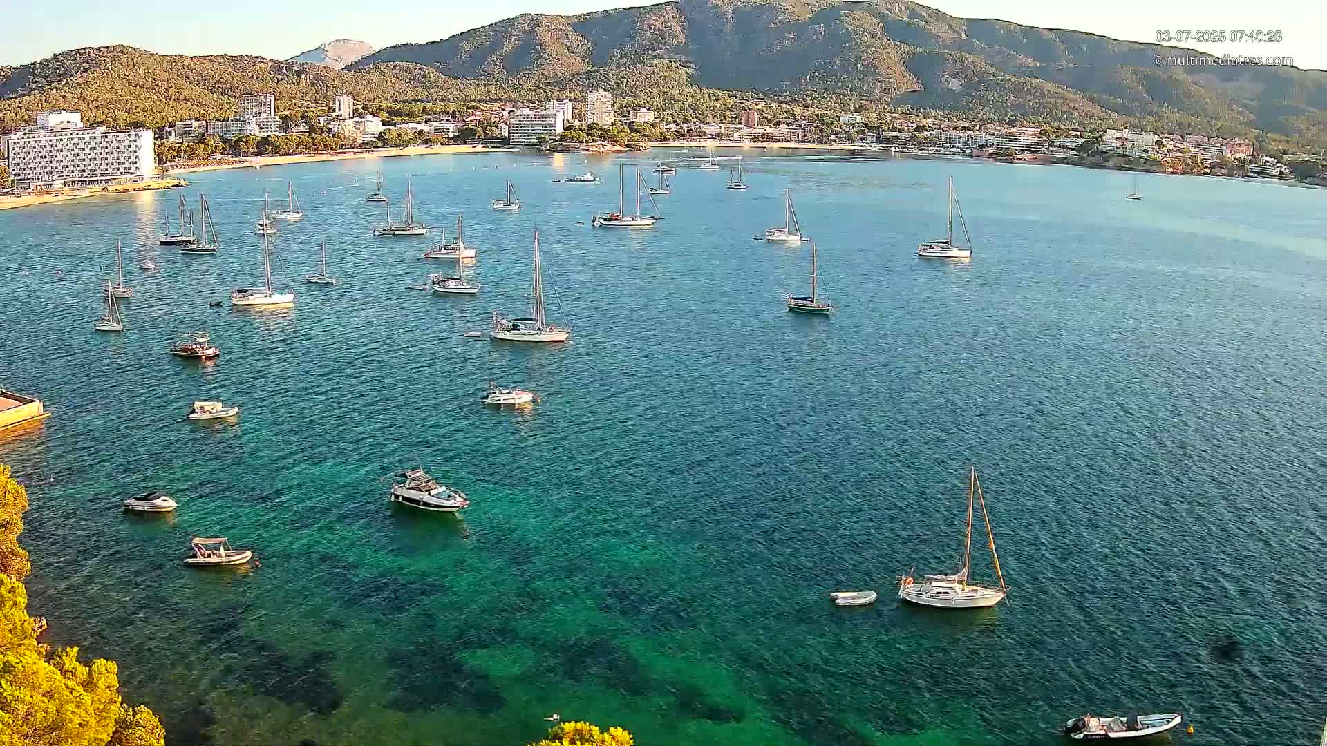 Mallorca, Magaluf - Palmanova Son Maties Beach Live Cam - Balearic Islands, Spain