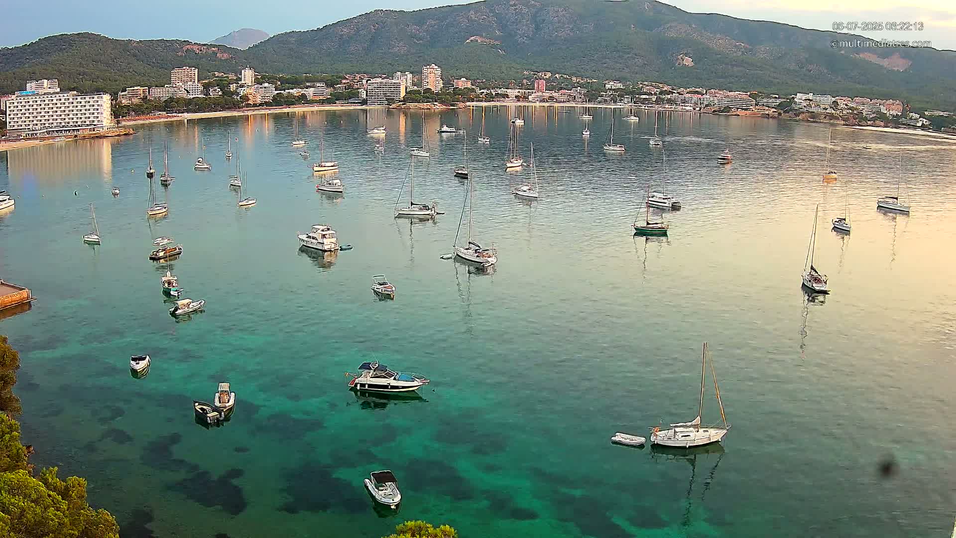 Mallorca, Magaluf - Palmanova Son Maties Beach Live Cam - Balearic Islands, Spain