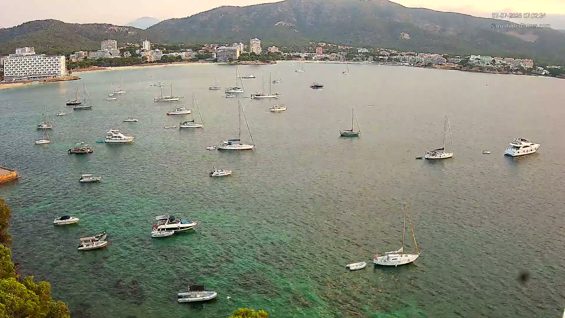 Mallorca, Magaluf - Palmanova Son Maties Beach Live Cam - Balearic Islands, Spain